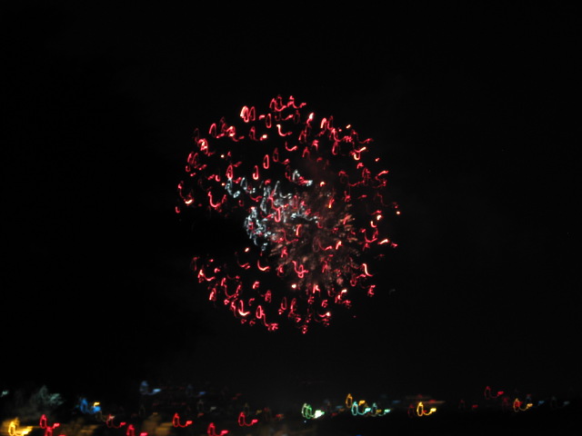 617x456 pixels (56K)